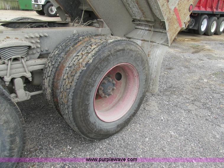 image for item K5100 2000 Sterling L8511 dump truck