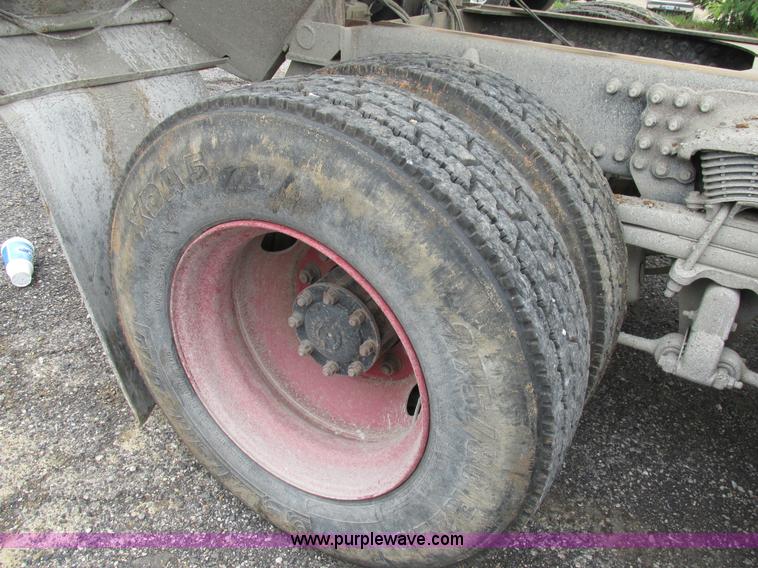 image for item K5100 2000 Sterling L8511 dump truck