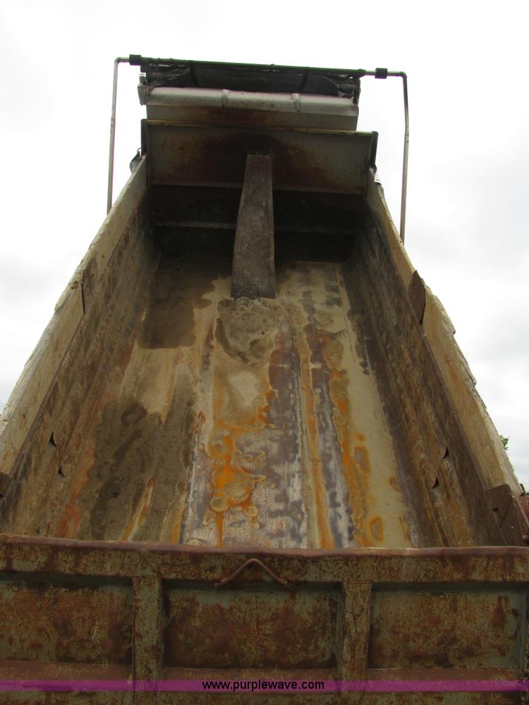 image for item K5100 2000 Sterling L8511 dump truck