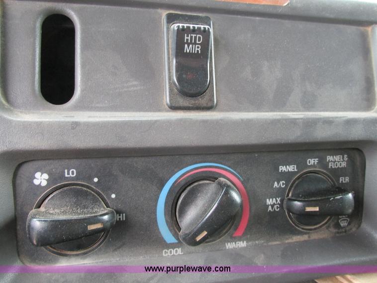 image for item K5100 2000 Sterling L8511 dump truck