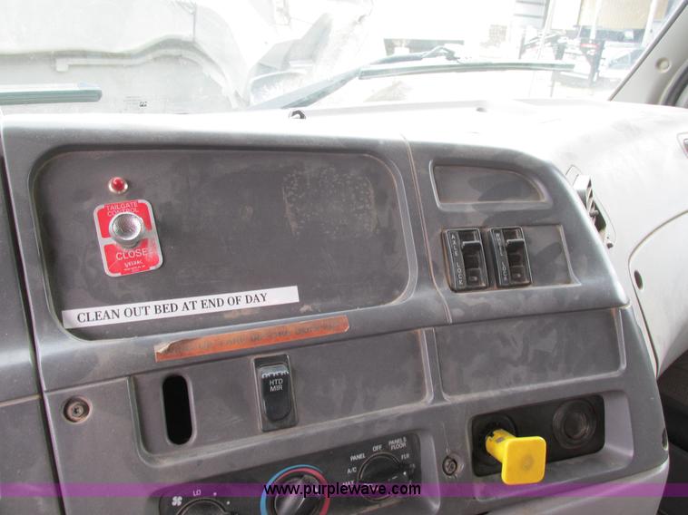 image for item K5100 2000 Sterling L8511 dump truck