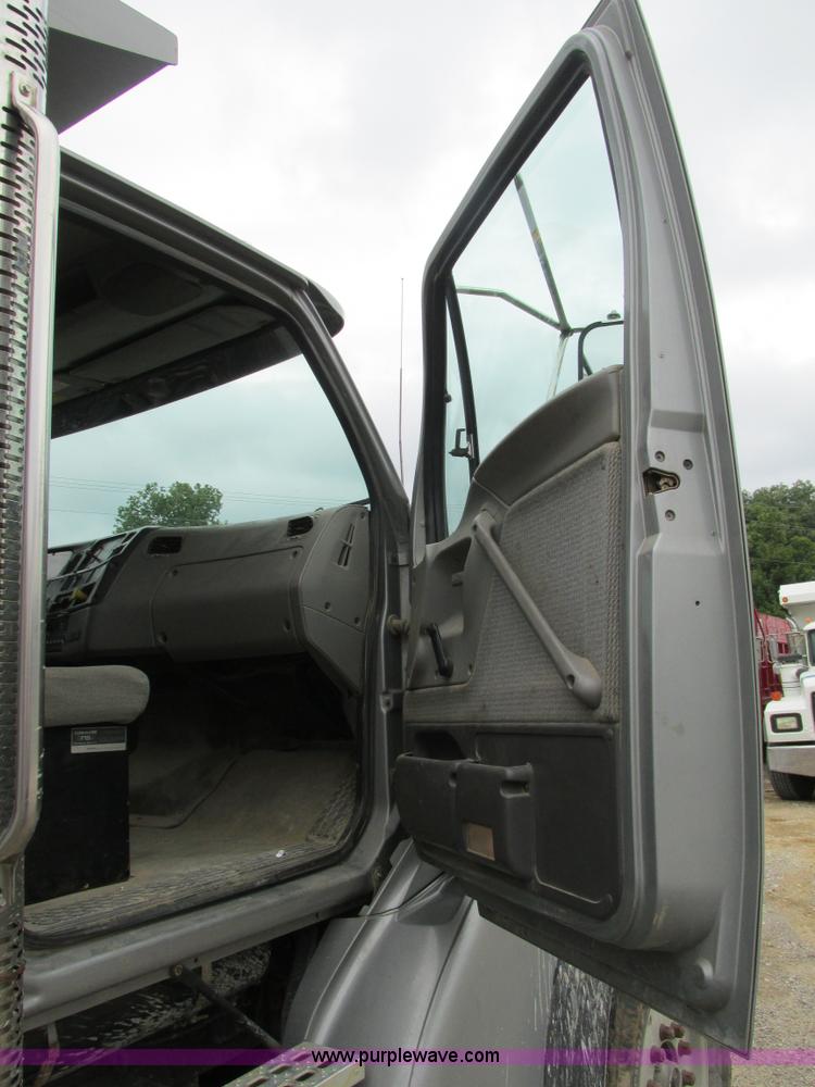 image for item K5100 2000 Sterling L8511 dump truck