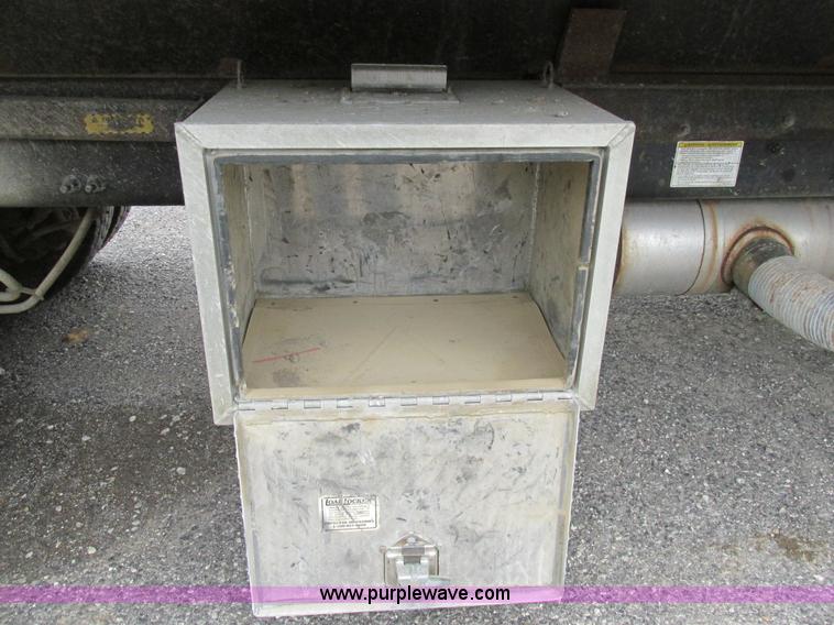 image for item K5100 2000 Sterling L8511 dump truck