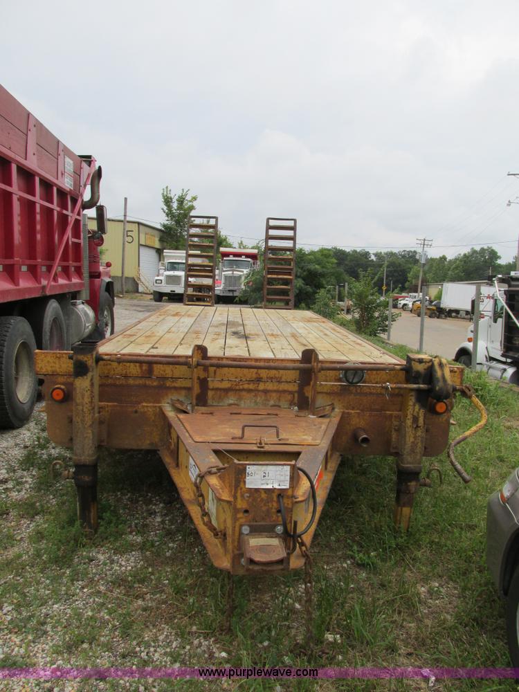 image for item K5101 1998 Belshe DT255 equipment trailer