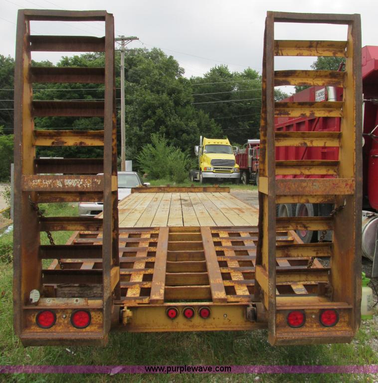 image for item K5101 1998 Belshe DT255 equipment trailer