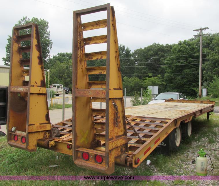 image for item K5101 1998 Belshe DT255 equipment trailer