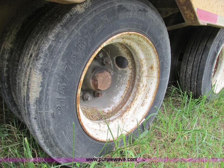 image for item K5101 1998 Belshe DT255 equipment trailer