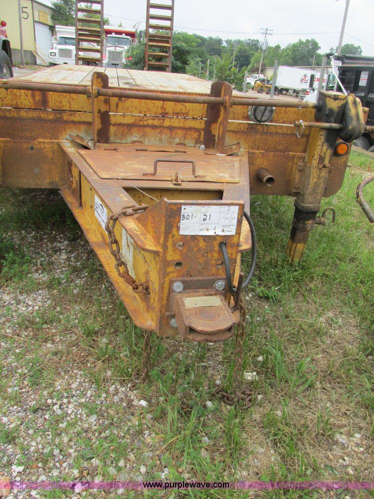 image for item K5101 1998 Belshe DT255 equipment trailer