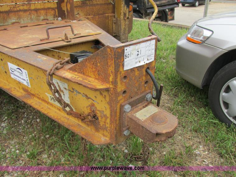 image for item K5101 1998 Belshe DT255 equipment trailer