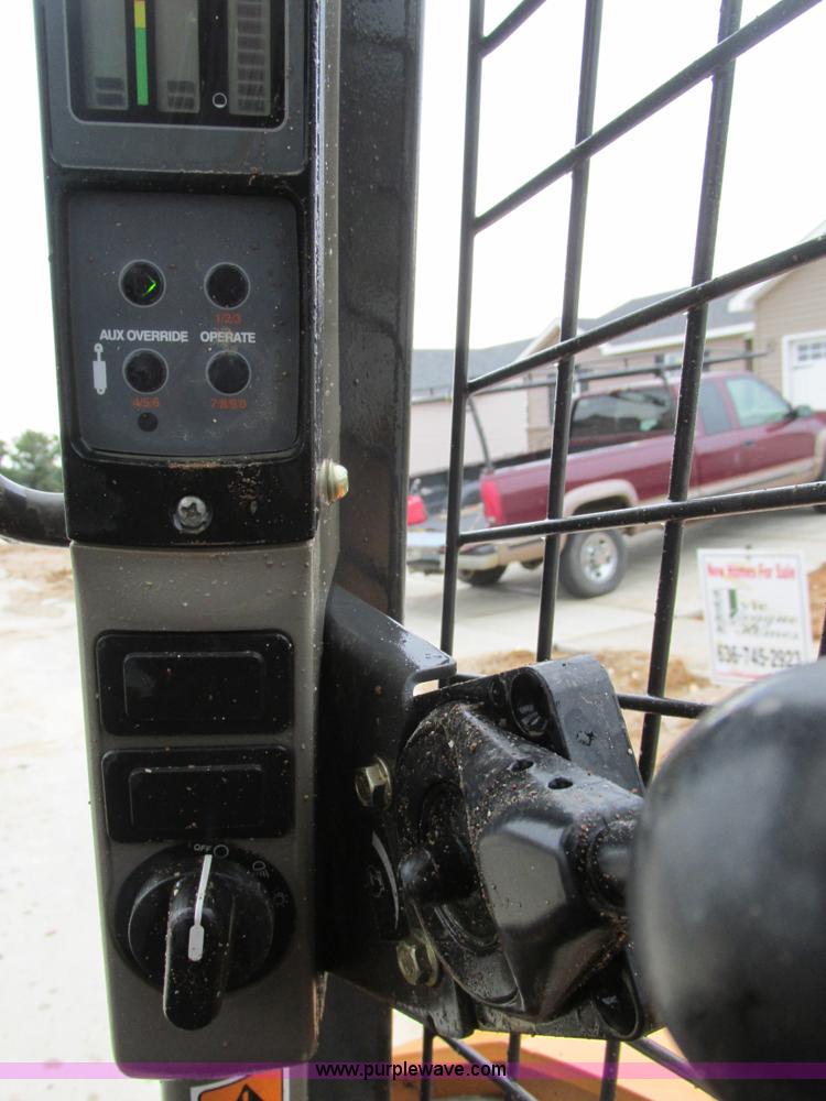 image for item K5111 2012 Case TR320 skid steer