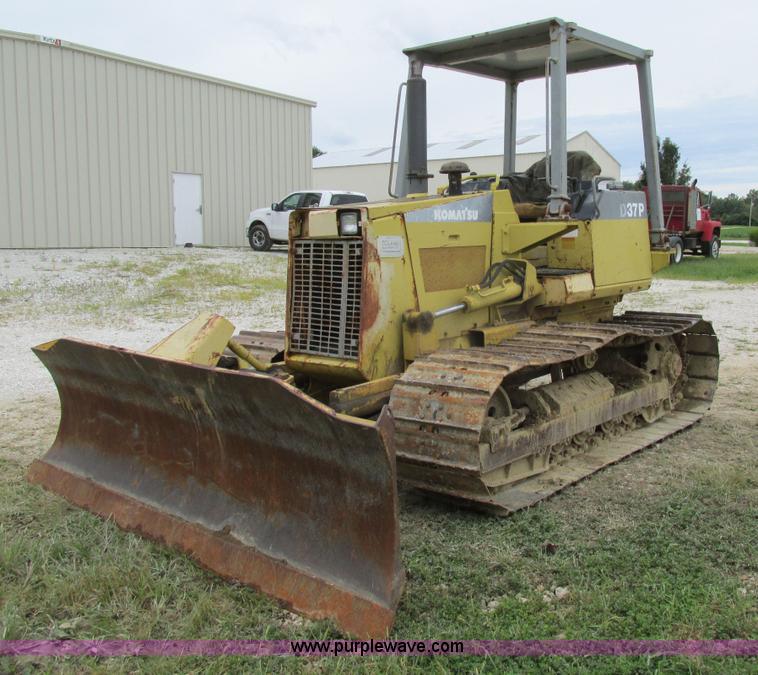 image for item K5116 Komatsu D37P dozer