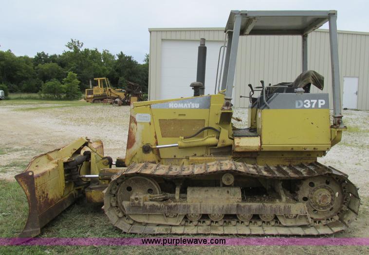 image for item K5116 Komatsu D37P dozer