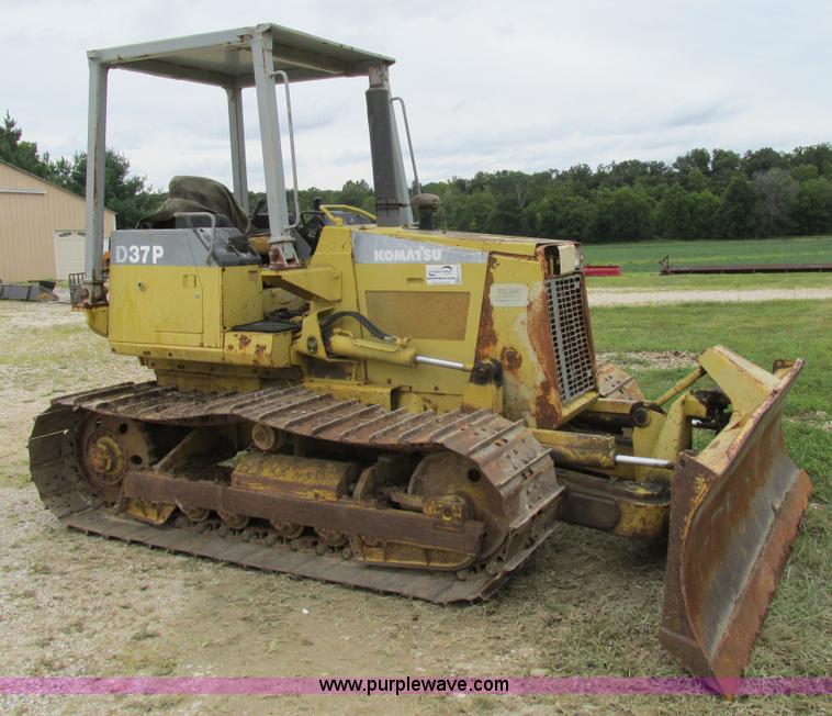 image for item K5116 Komatsu D37P dozer