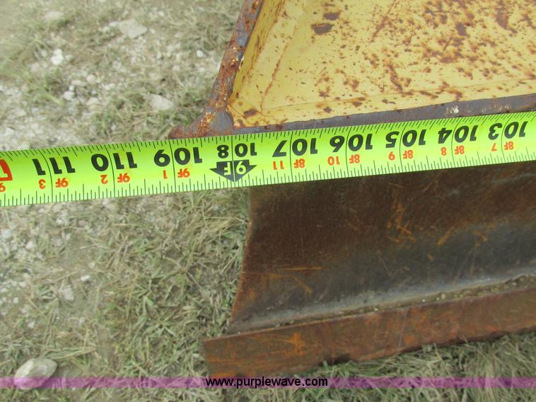 image for item K5116 Komatsu D37P dozer