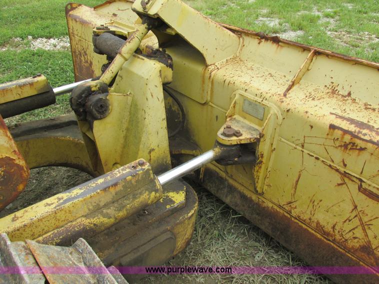 image for item K5116 Komatsu D37P dozer