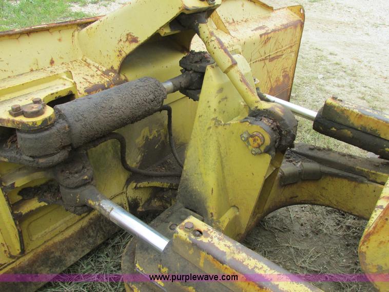 image for item K5116 Komatsu D37P dozer