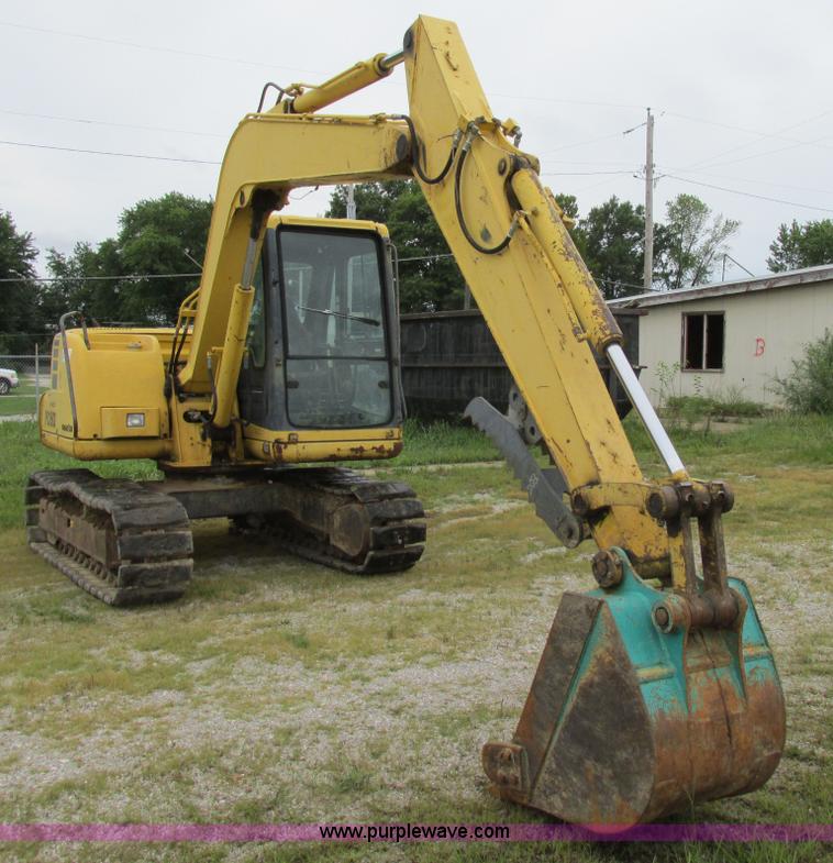 image for item K5128 2001 Komatsu PC60-7C mini excavator