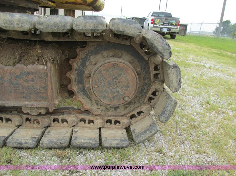 image for item K5128 2001 Komatsu PC60-7C mini excavator