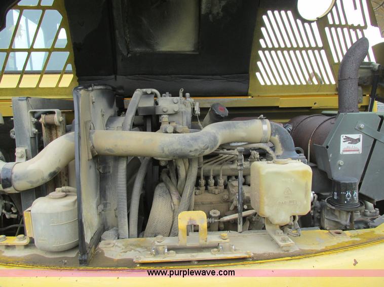 image for item K5128 2001 Komatsu PC60-7C mini excavator