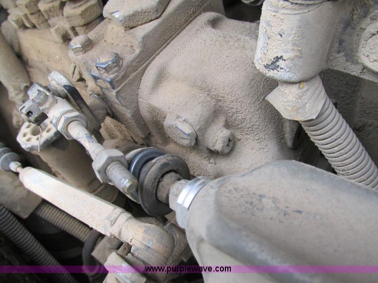 image for item K5128 2001 Komatsu PC60-7C mini excavator