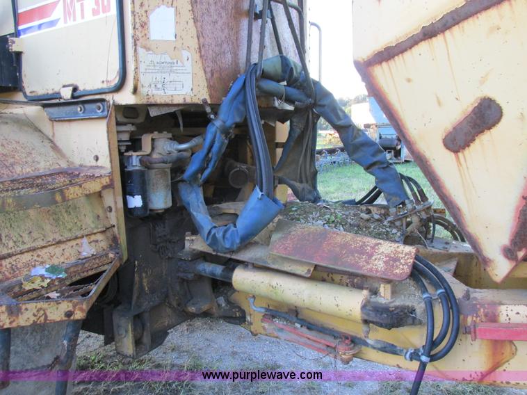 image for item K5146 1995 Moxy MT30S-3 articulated dump truck