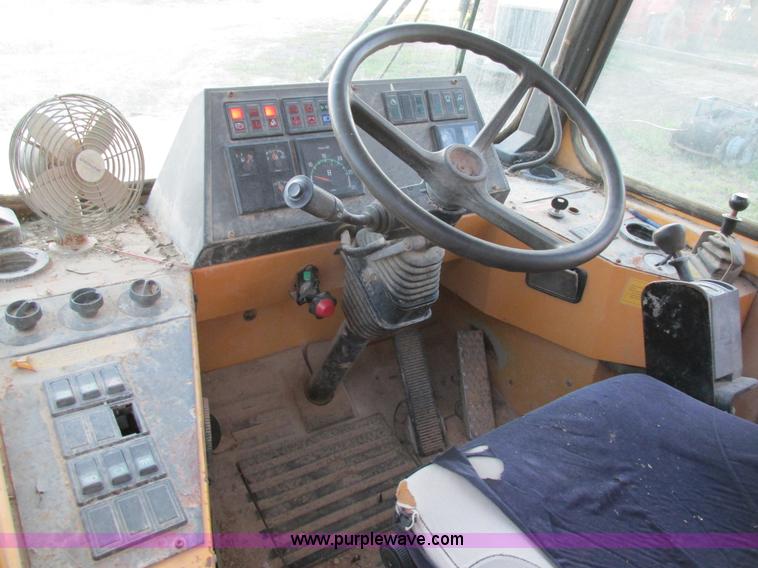 image for item K5146 1995 Moxy MT30S-3 articulated dump truck