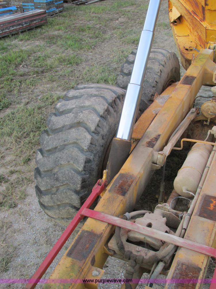 image for item K5146 1995 Moxy MT30S-3 articulated dump truck