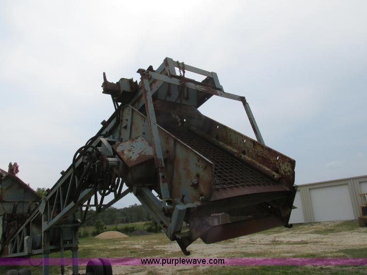 image for item K5164 Screen Machine power screen screen plant