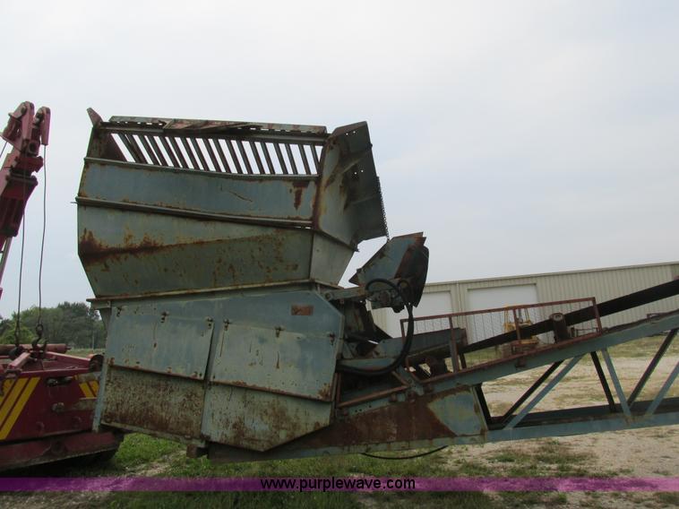 image for item K5164 Screen Machine power screen screen plant