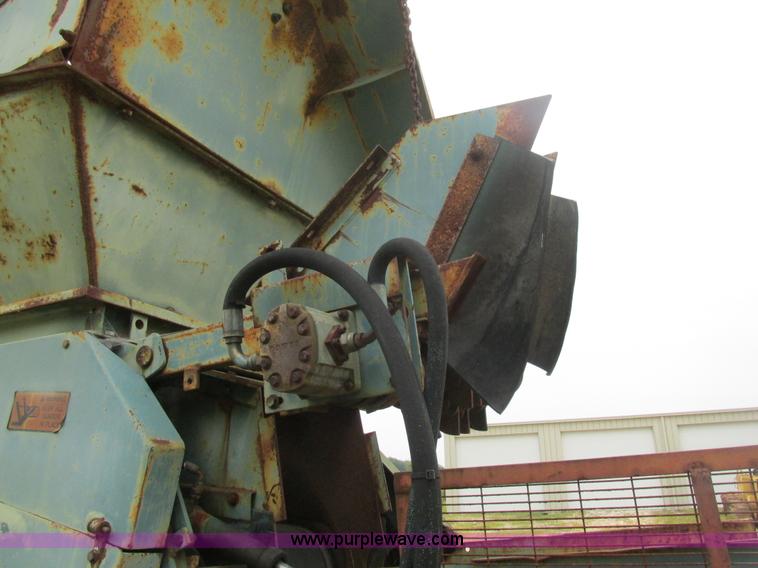 image for item K5164 Screen Machine power screen screen plant