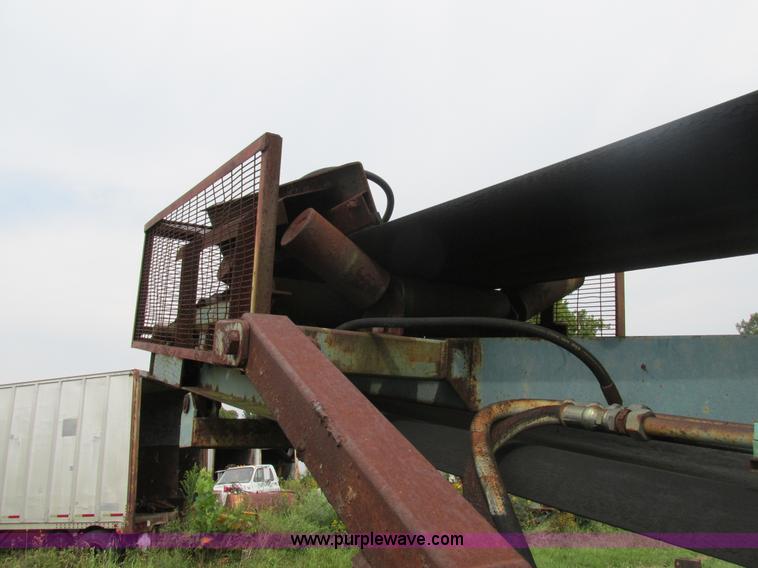 image for item K5164 Screen Machine power screen screen plant