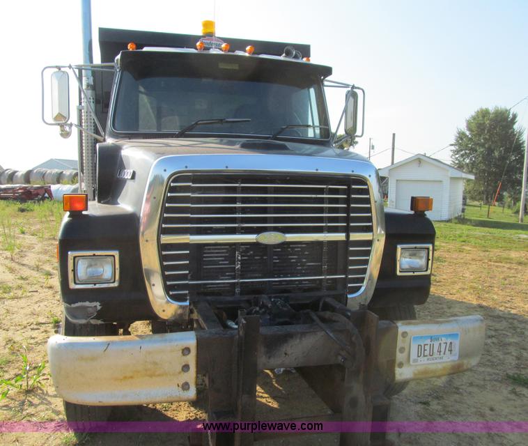 image for item K6329 1995 Ford LN8000 municipal live bottom dump truck