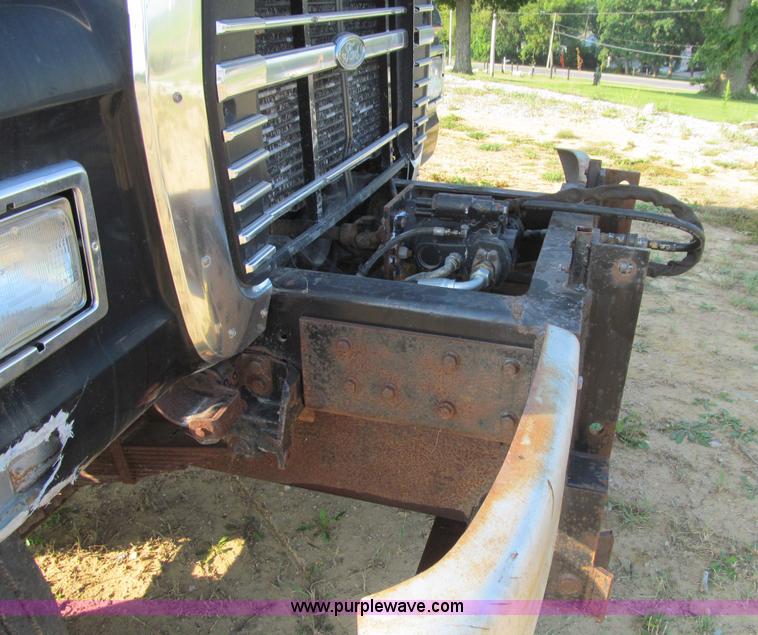 image for item K6329 1995 Ford LN8000 municipal live bottom dump truck