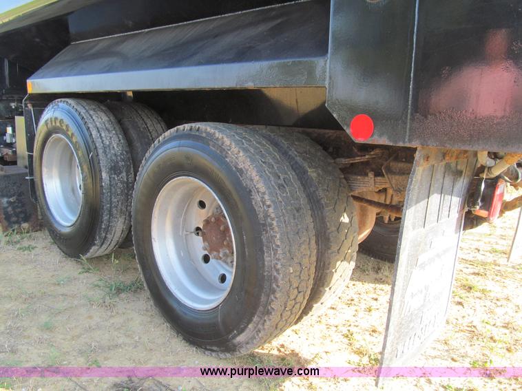 image for item K6329 1995 Ford LN8000 municipal live bottom dump truck