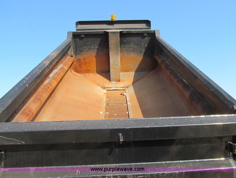 image for item K6329 1995 Ford LN8000 municipal live bottom dump truck