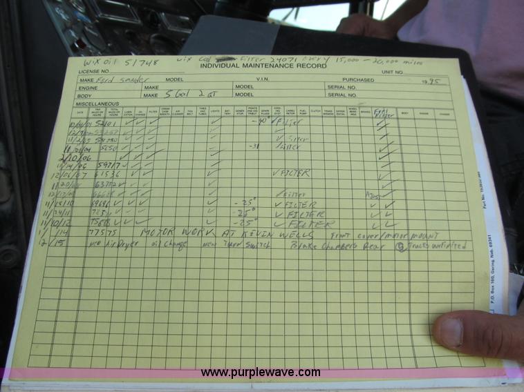 image for item K6329 1995 Ford LN8000 municipal live bottom dump truck