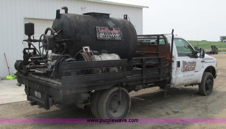 image for item K6618 2000 Ford F450 Super Duty flatbed truck