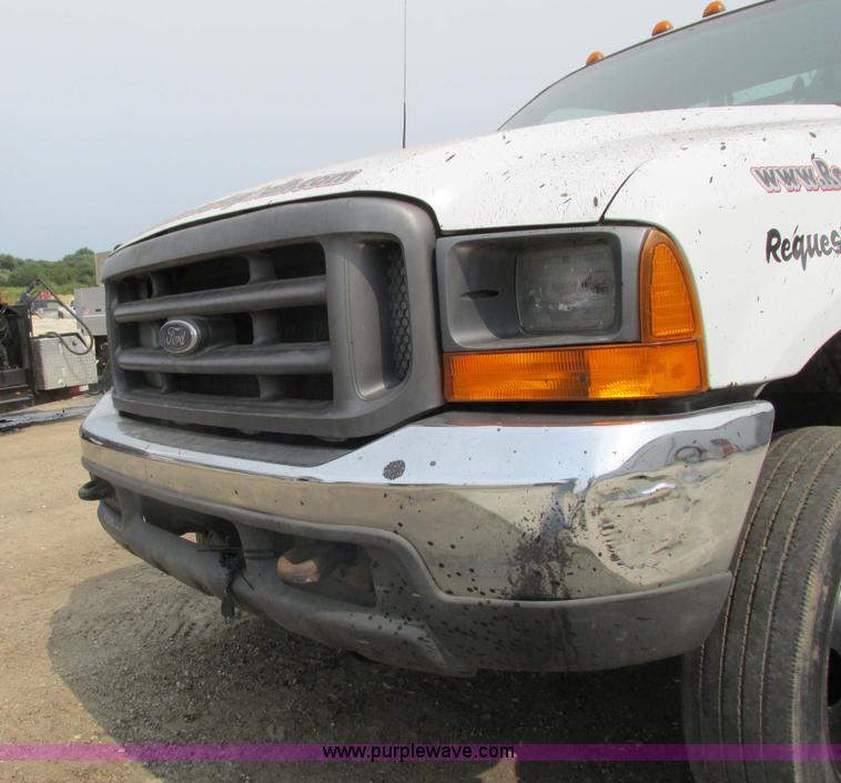 image for item K6618 2000 Ford F450 Super Duty flatbed truck