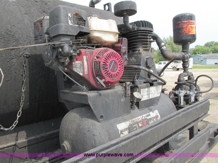 image for item K6618 2000 Ford F450 Super Duty flatbed truck