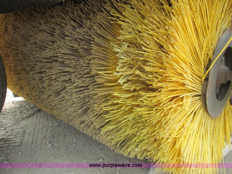 image for item K6622 Elgin White Wing sweeper