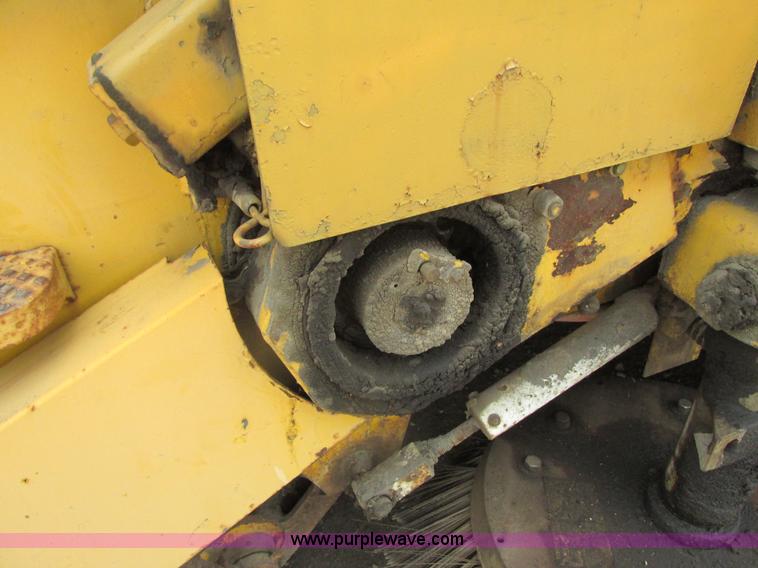 image for item K6622 Elgin White Wing sweeper