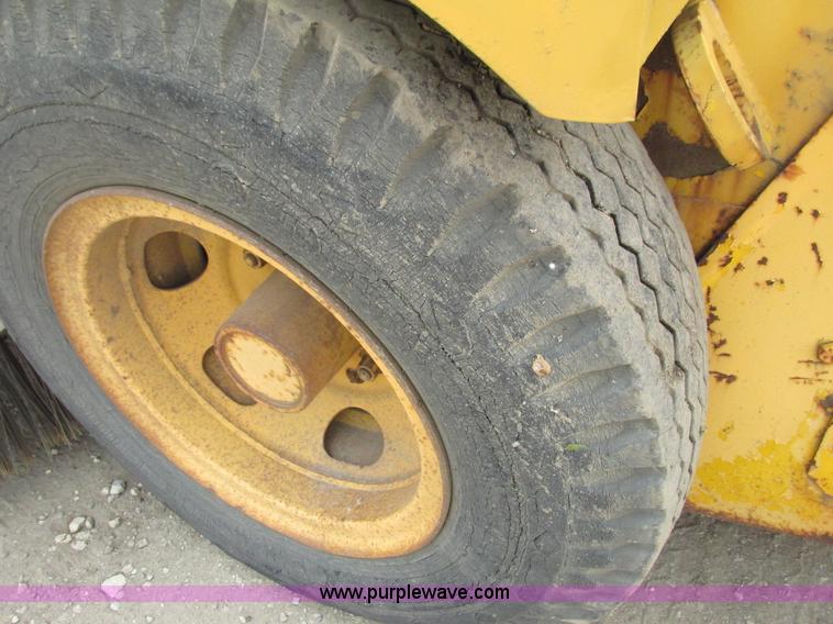 image for item K6622 Elgin White Wing sweeper