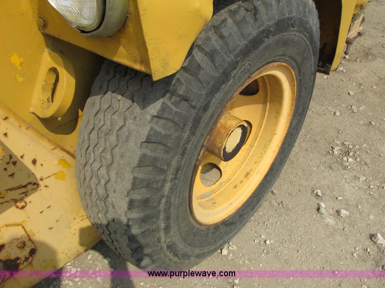 image for item K6622 Elgin White Wing sweeper