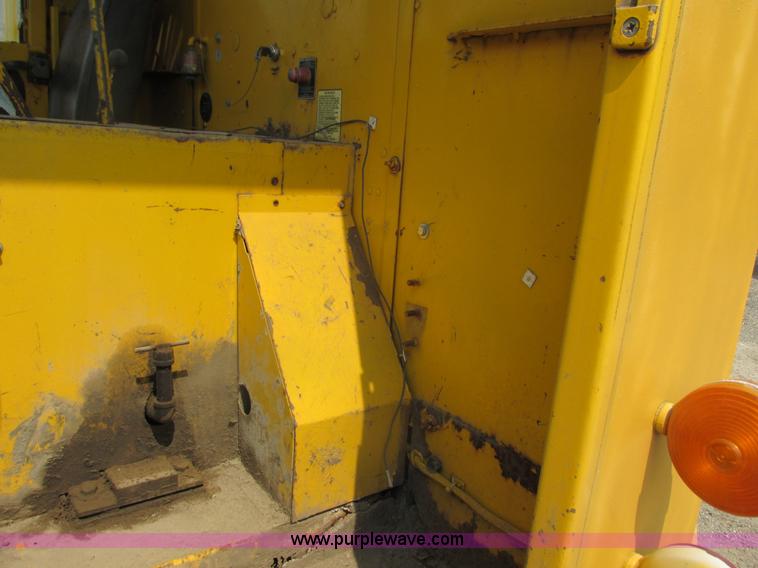 image for item K6622 Elgin White Wing sweeper