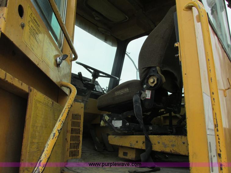 image for item K6623 Moxy MT30S haul truck