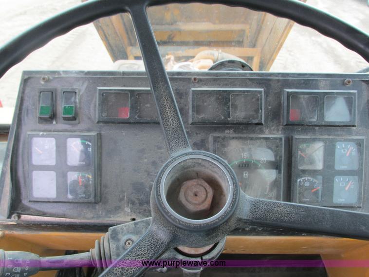 image for item K6623 Moxy MT30S haul truck