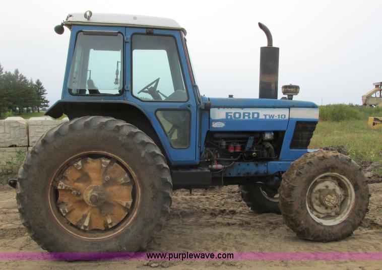 image for item K6624 Ford TW-10 MFWD tractor