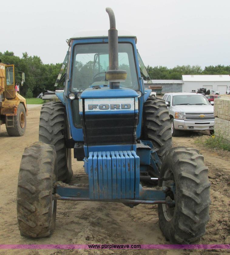 image for item K6624 Ford TW-10 MFWD tractor