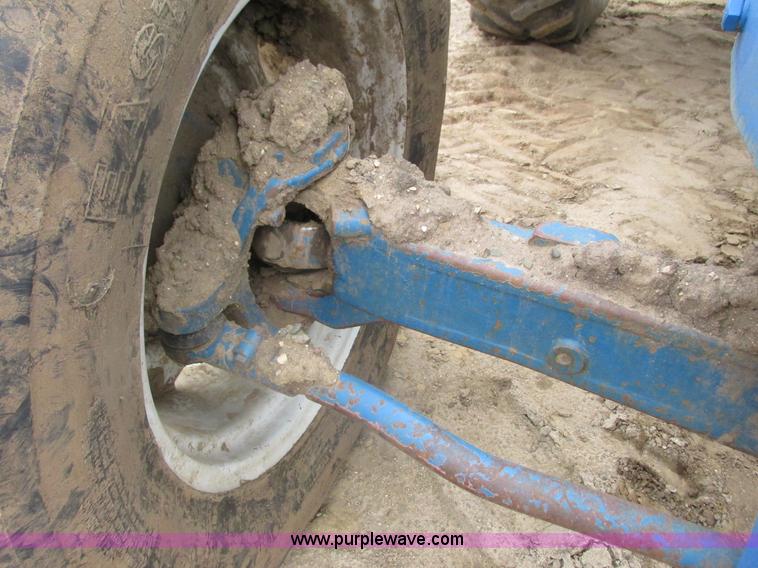 image for item K6624 Ford TW-10 MFWD tractor