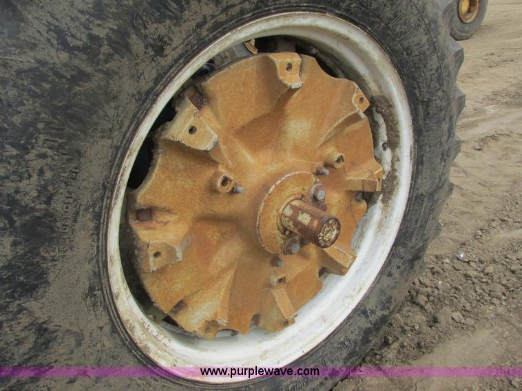 image for item K6624 Ford TW-10 MFWD tractor